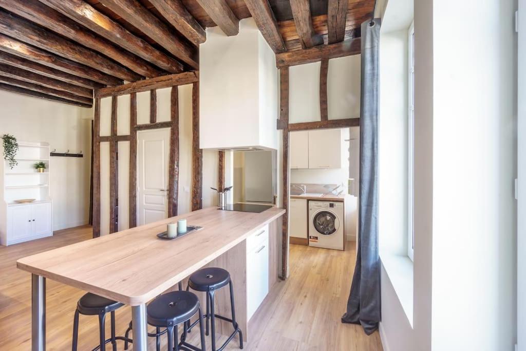 Appartamento Oasis Du Confort Châteauroux Esterno foto